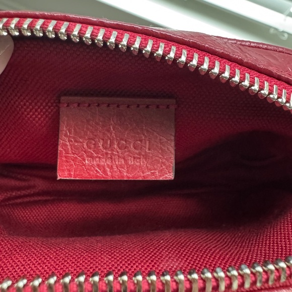 Gucci Red Morpheus leather Crackle Crossbody Belt Bag - Picture 8 of 9